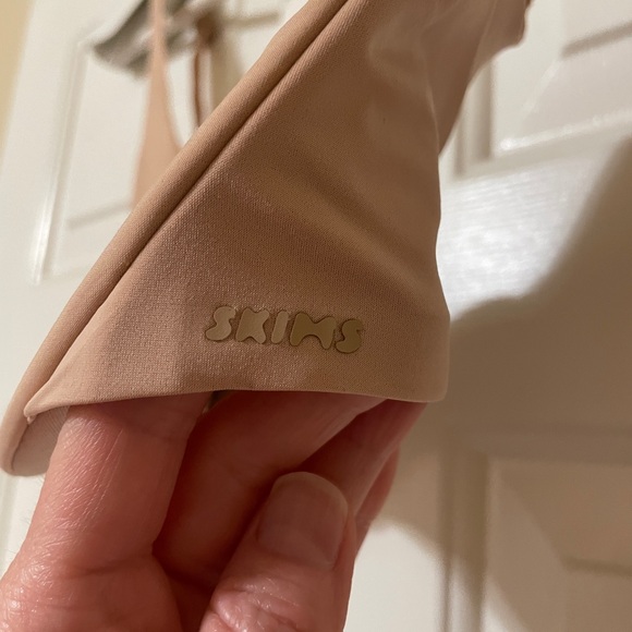 NEW! Skims Smoothing Intimates Unlined Minimizer Bra Size 34DD - Picture 5 of 14